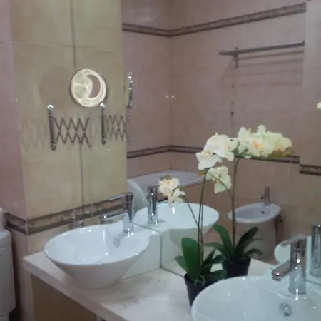 Tiranatop Suites