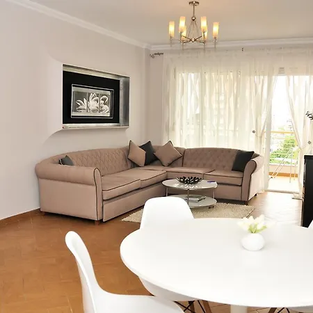 Tiranatop Suites Τίρανα