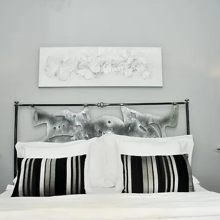 Tiranatop Suites Τίρανα