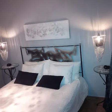 Tiranatop Suites Διαμέρισμα